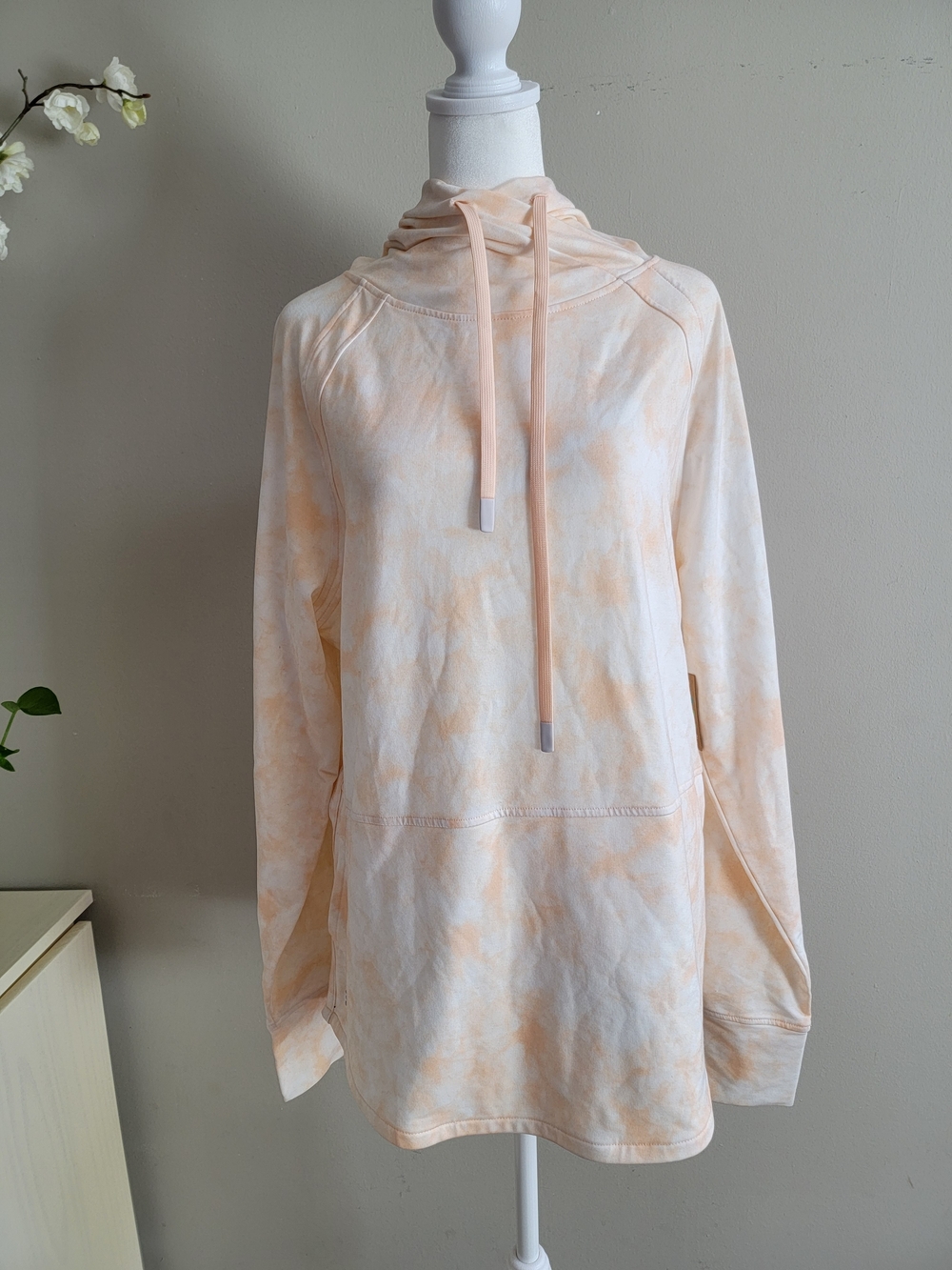 Title Nine Peach Tie-Dye Pullover Hoodie Size XL